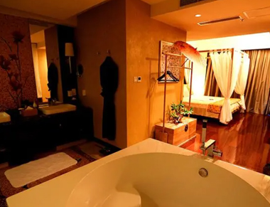 深圳罗湖区养生会所的黄昏恋:当爱情遇上八十岁